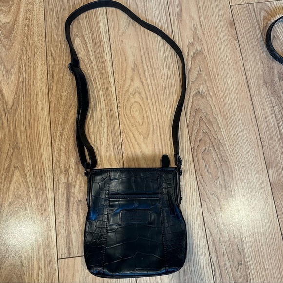 Nine West Crossbody purse - Picture 2 of 4